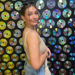 Meet your Posher, Lily